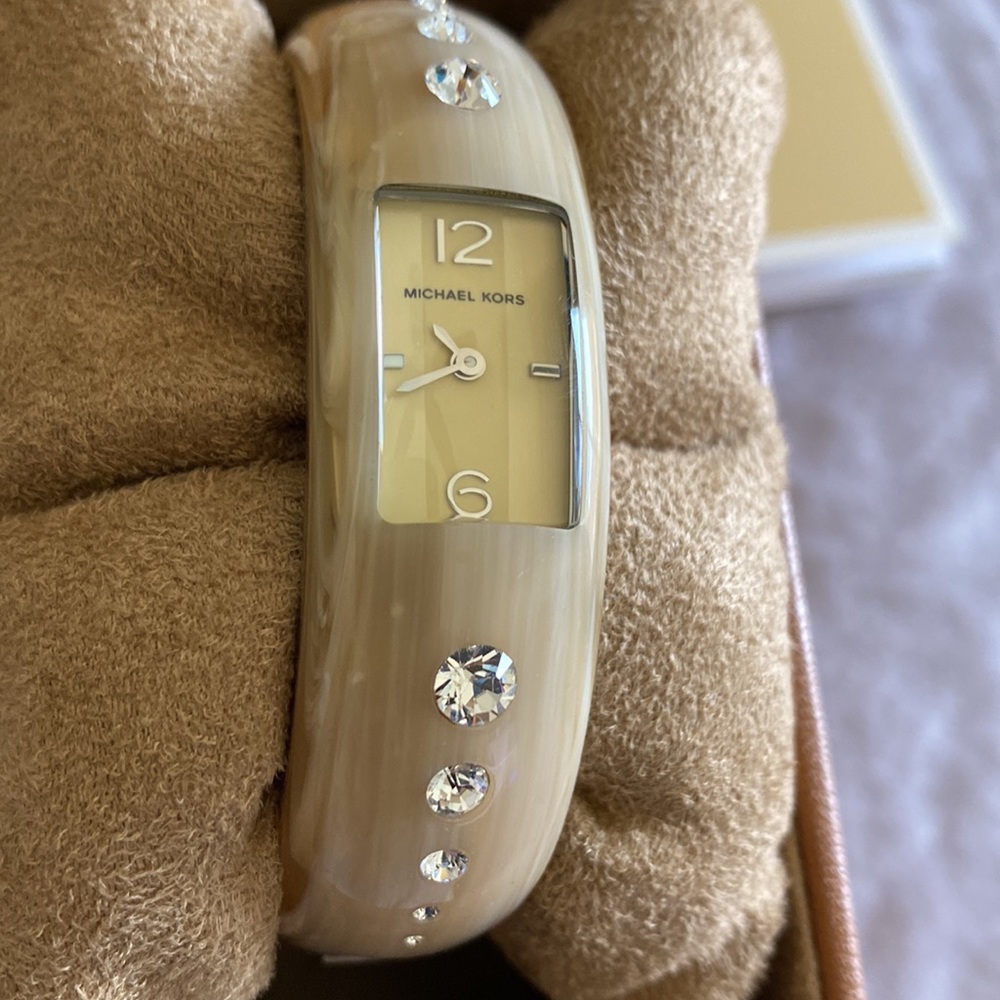 Michael Kors MK4115 bracelet watch cuff